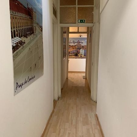 Meyra Hostel Lisbon Exterior photo